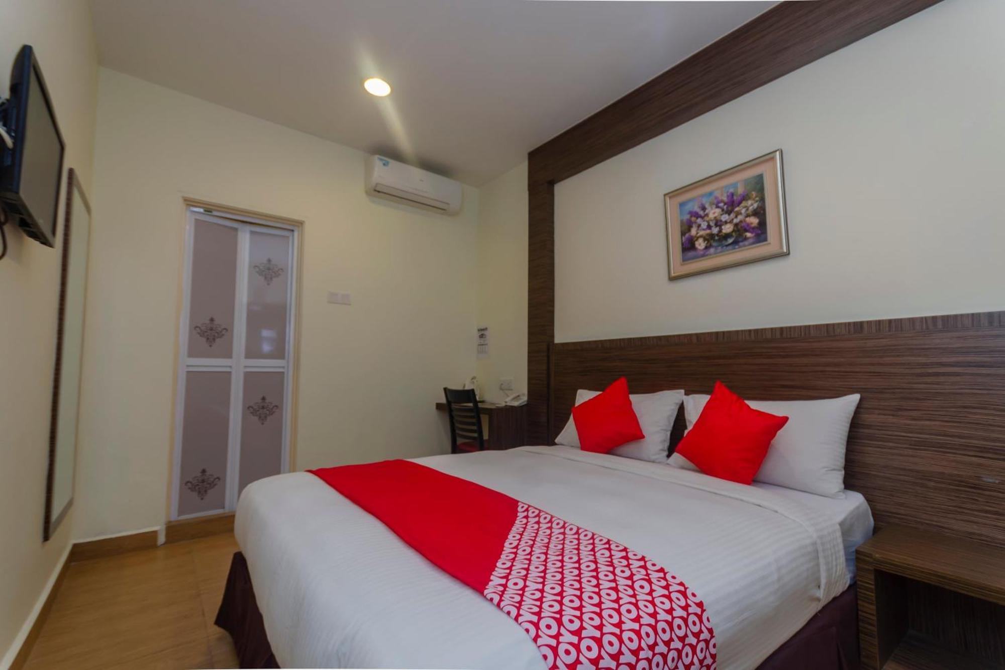 โอโย 596 เดอะ วินเทจ โฮเต็ล Hotel ยะโฮร์บาห์รู ภายนอก รูปภาพ