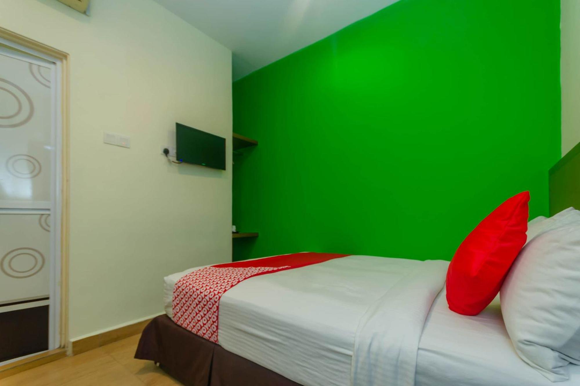 โอโย 596 เดอะ วินเทจ โฮเต็ล Hotel ยะโฮร์บาห์รู ภายนอก รูปภาพ