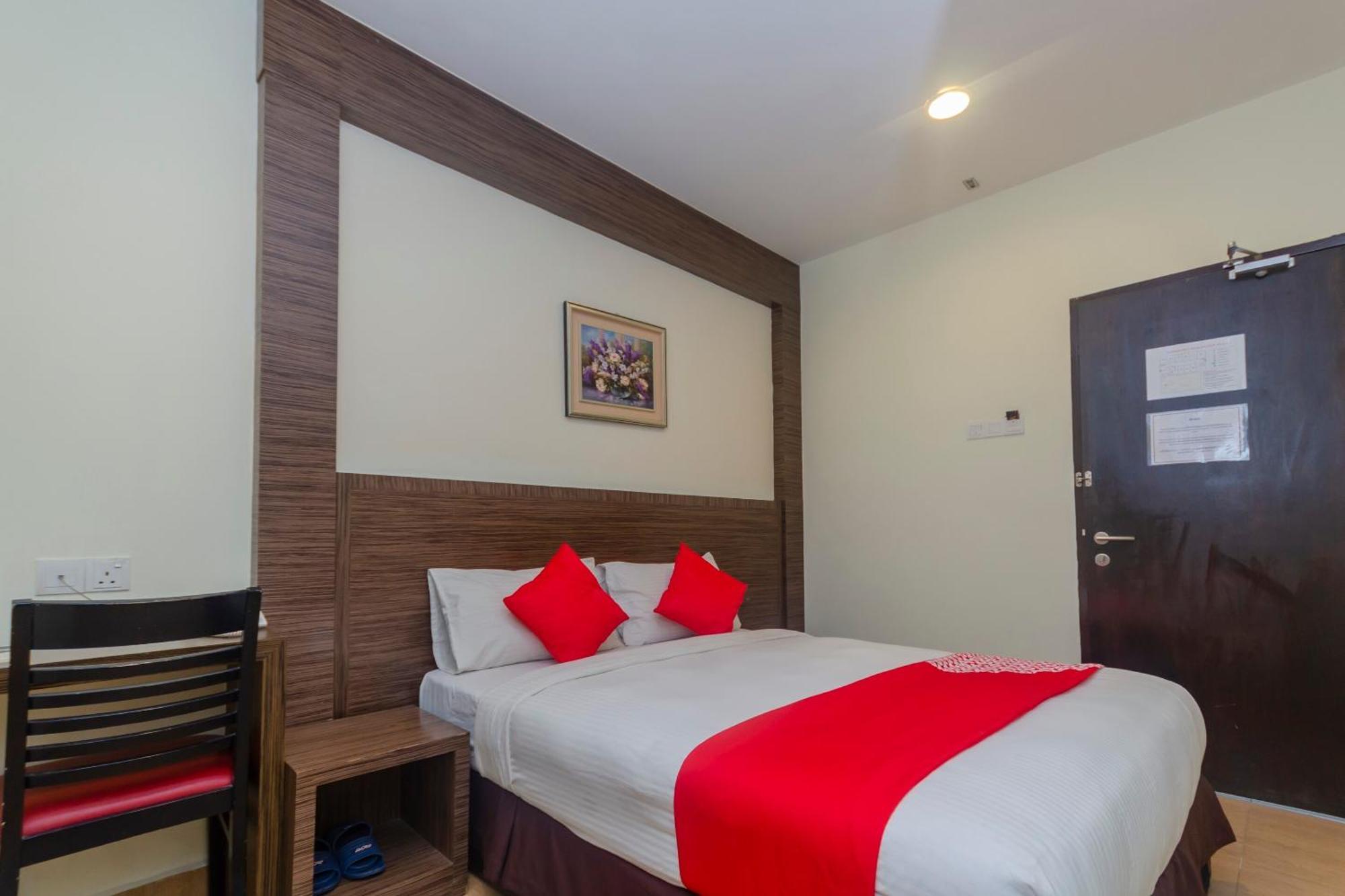 โอโย 596 เดอะ วินเทจ โฮเต็ล Hotel ยะโฮร์บาห์รู ภายนอก รูปภาพ