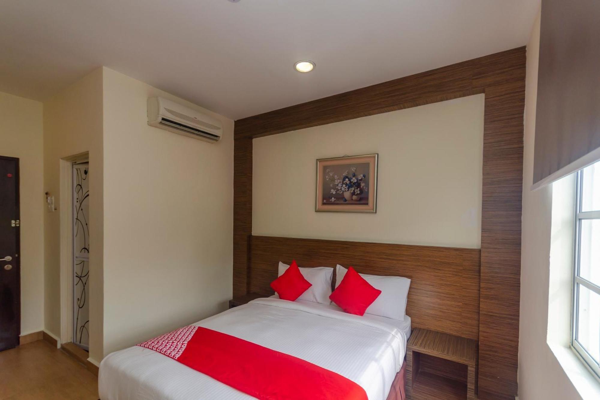 โอโย 596 เดอะ วินเทจ โฮเต็ล Hotel ยะโฮร์บาห์รู ภายนอก รูปภาพ