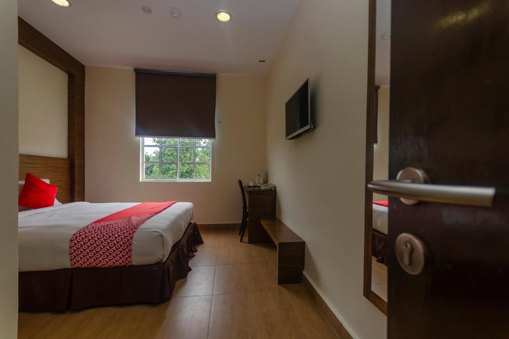 โอโย 596 เดอะ วินเทจ โฮเต็ล Hotel ยะโฮร์บาห์รู ภายนอก รูปภาพ