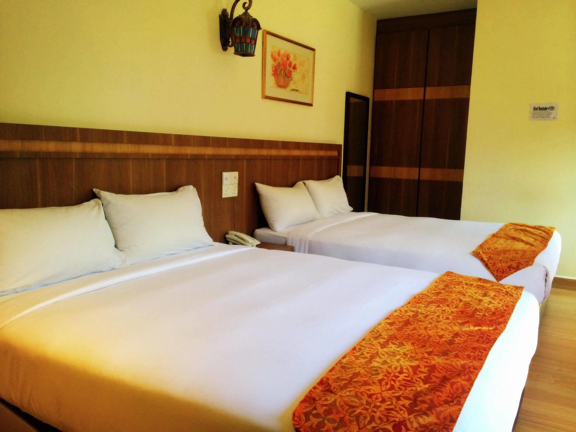 โอโย 596 เดอะ วินเทจ โฮเต็ล Hotel ยะโฮร์บาห์รู ภายนอก รูปภาพ